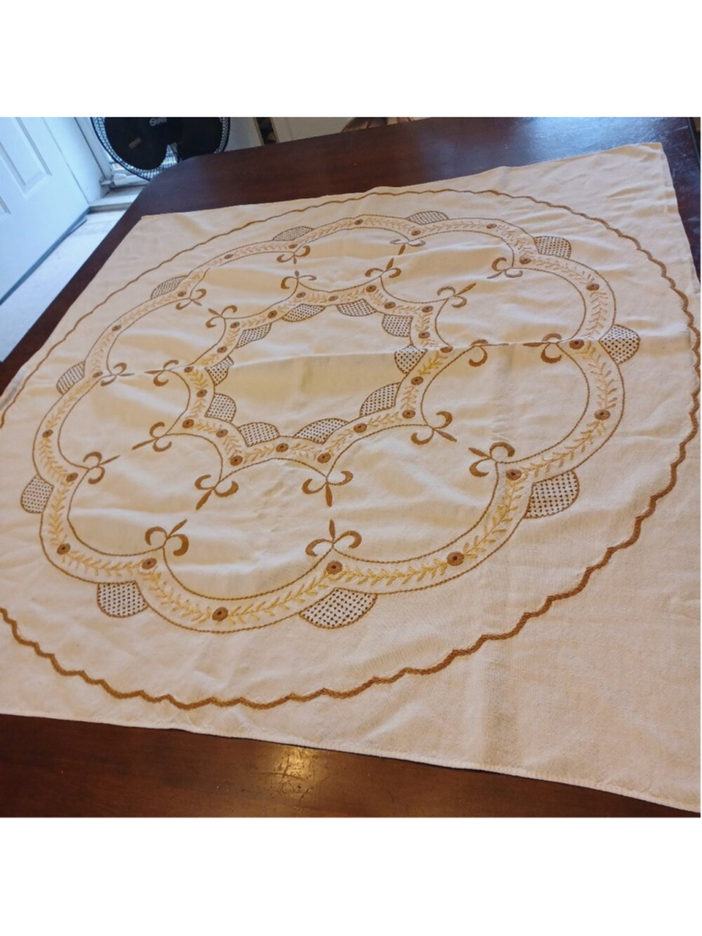 Vintage Flax Linen Tablecloth Topper Hand Embroidery Openwork Unique‎